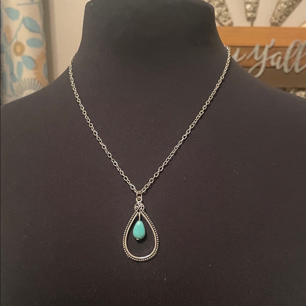 Elegant Silver Necklace with Turquoise Pendant
